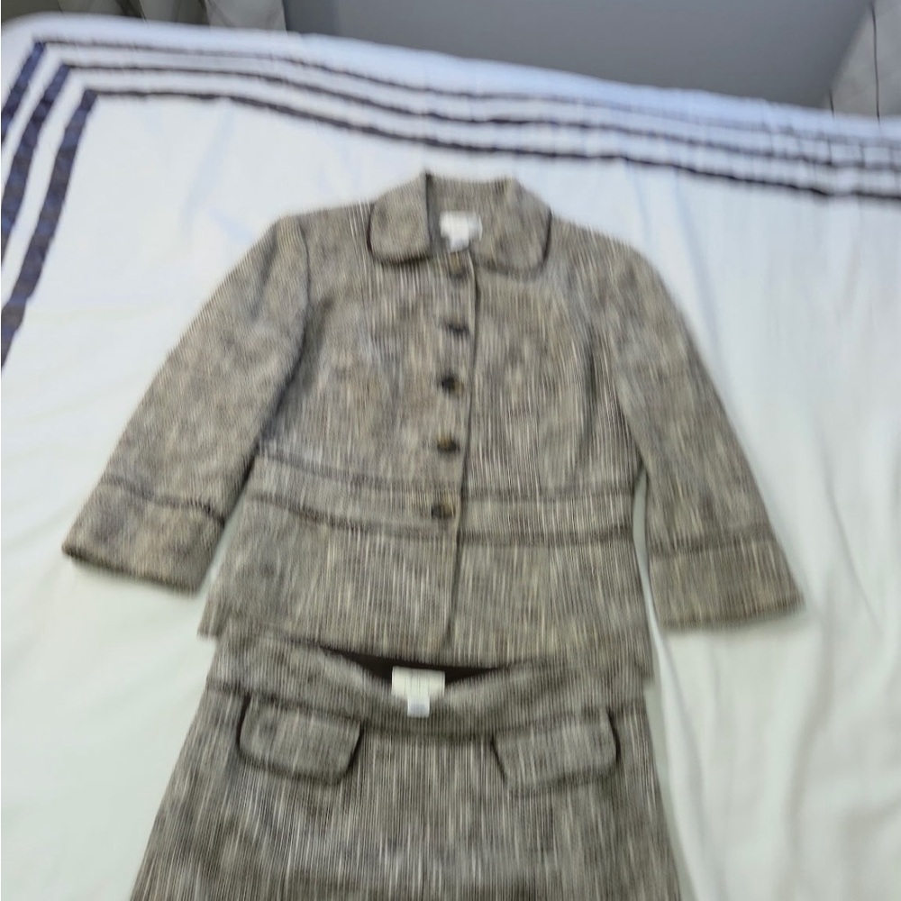 ANN TAYLOR LOFT
Brown and Cream Tweed Skirt Set - Picture 3 of 14